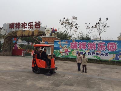 小型掃地車(chē)案例-瑞祥景區 小型掃地車(chē)案例-瑞祥景區