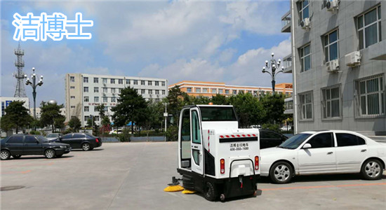 電動(dòng)掃地車(chē)